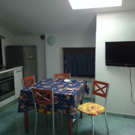 Appartamento Christin ซัน เบเนเดตโต เดล ตรอนโต ภายนอก รูปภาพ