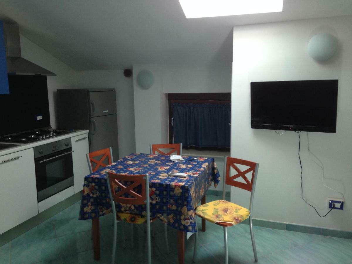 Appartamento Christin ซัน เบเนเดตโต เดล ตรอนโต ภายนอก รูปภาพ